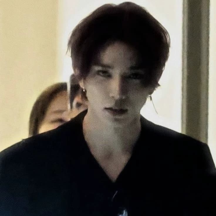 Lee Heeseung  thumbnail