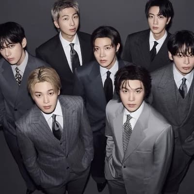 BTS comeback Gwanghwamun / HYBE. thumbnail