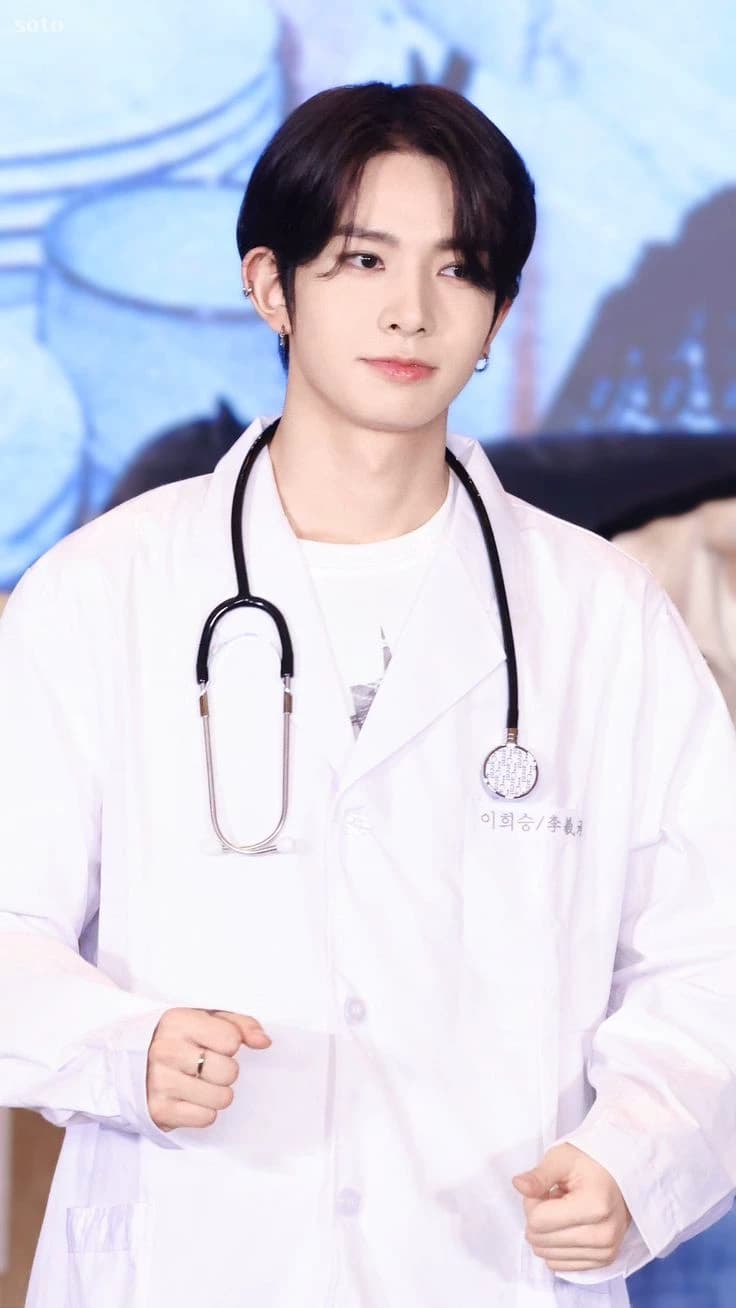 Lee Heeseung  thumbnail