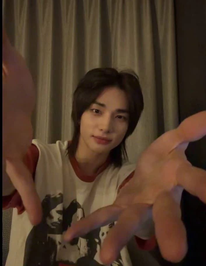 Hyunjin thumbnail