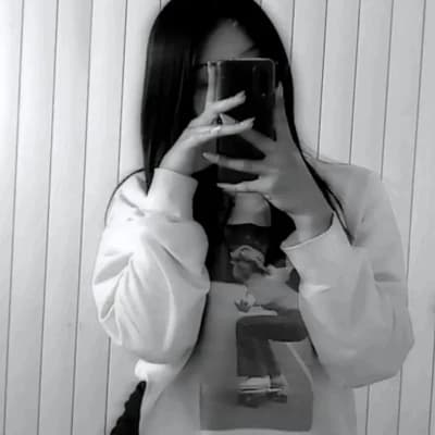 Mariana is secretly in love with you thumbnail
