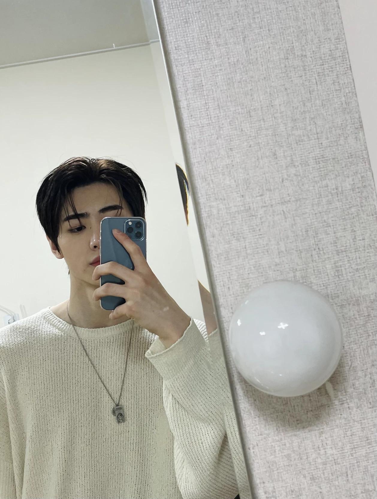 Sunghoon thumbnail