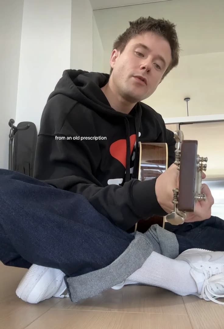 Alec Benjamin  thumbnail