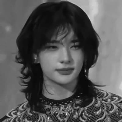 Hwang Hyunjin thumbnail
