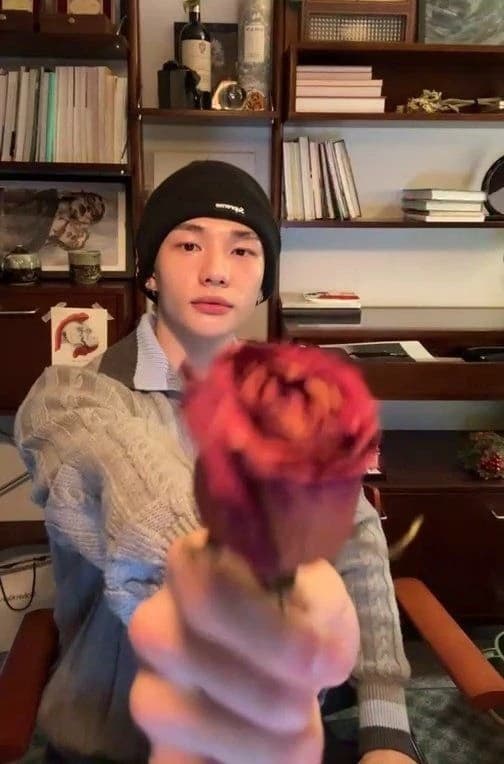 Skz thumbnail