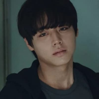 Shi Eun thumbnail