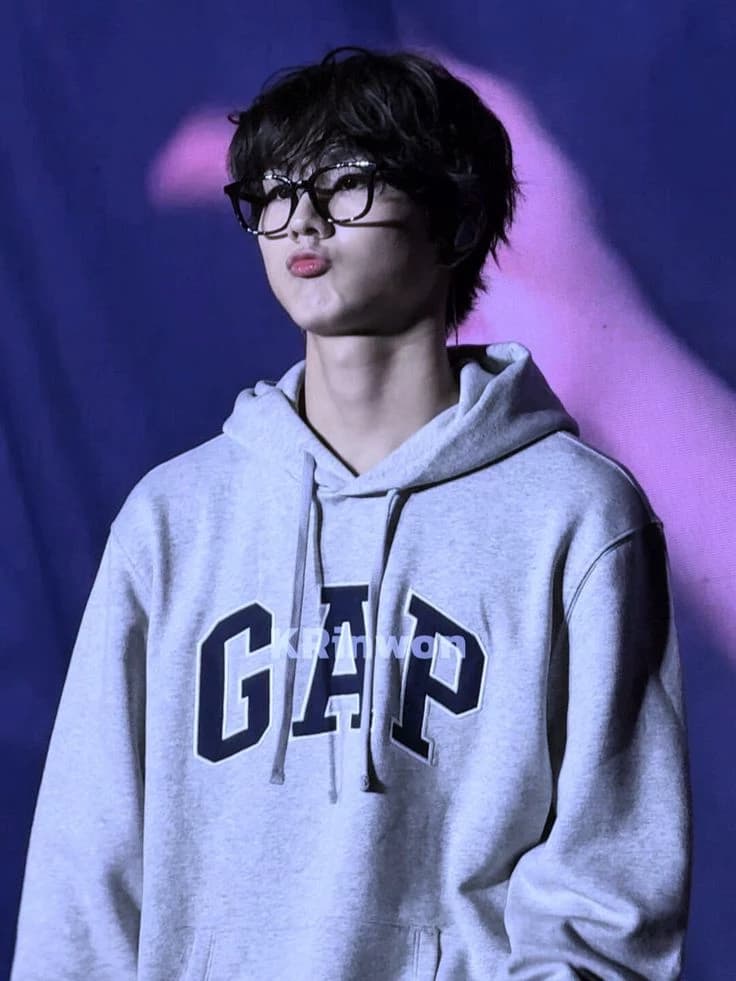 Jungwon  thumbnail