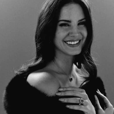 Lana Del Rey thumbnail