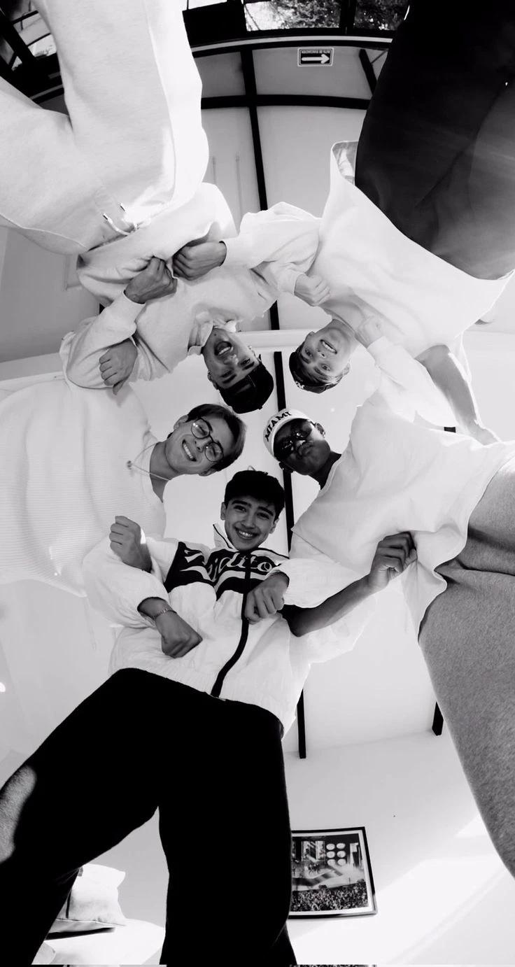 Gabi, Alejandro, Kau, Kenneth, and Drew thumbnail