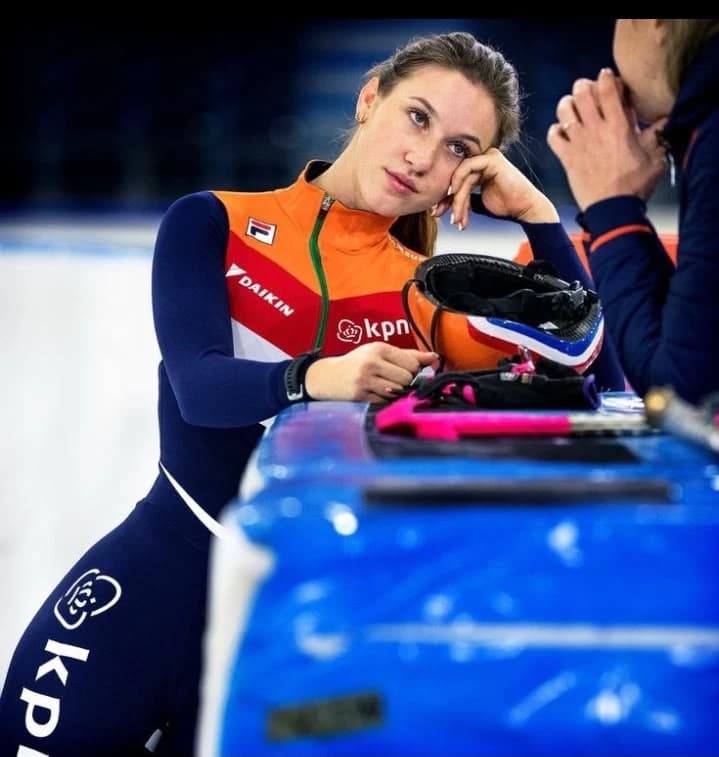 Suzanne Schulting thumbnail