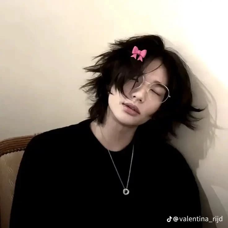 Hyunjin thumbnail