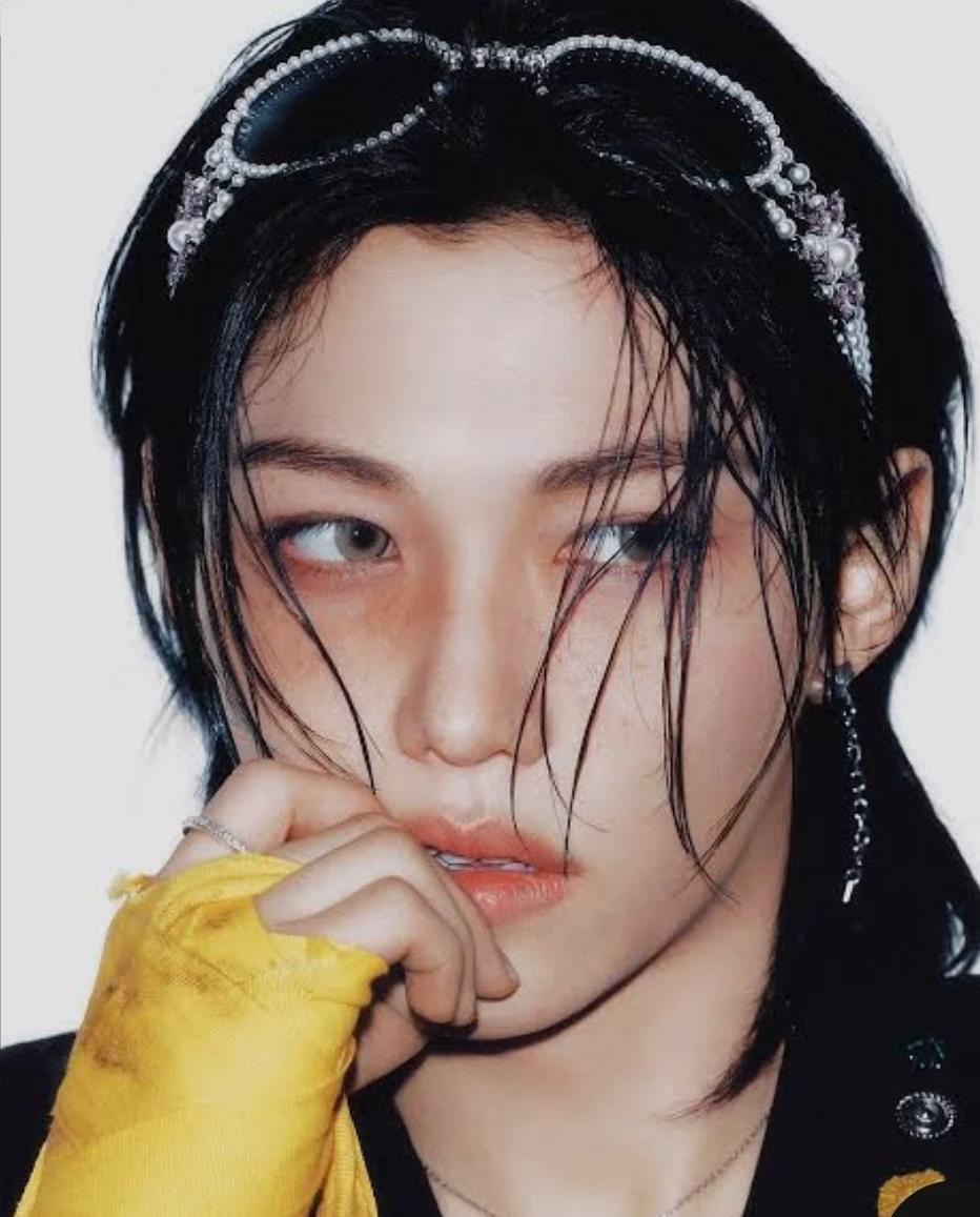 Felix (Stray kids) thumbnail