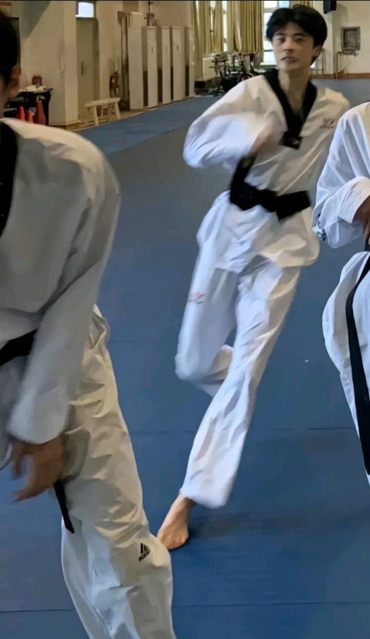 Qi Feng thumbnail