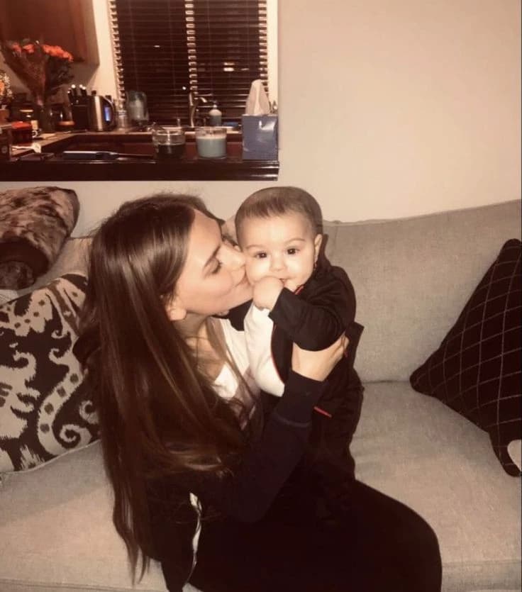 Aiah - Auntie thumbnail