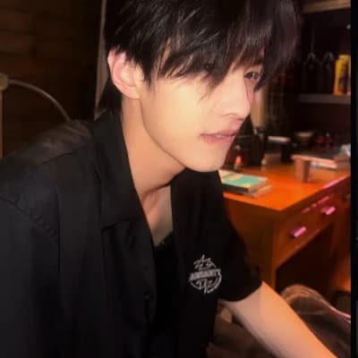 He Yu (He Yu). thumbnail
