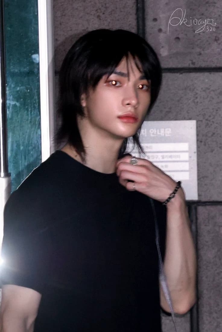 Hyunjin thumbnail