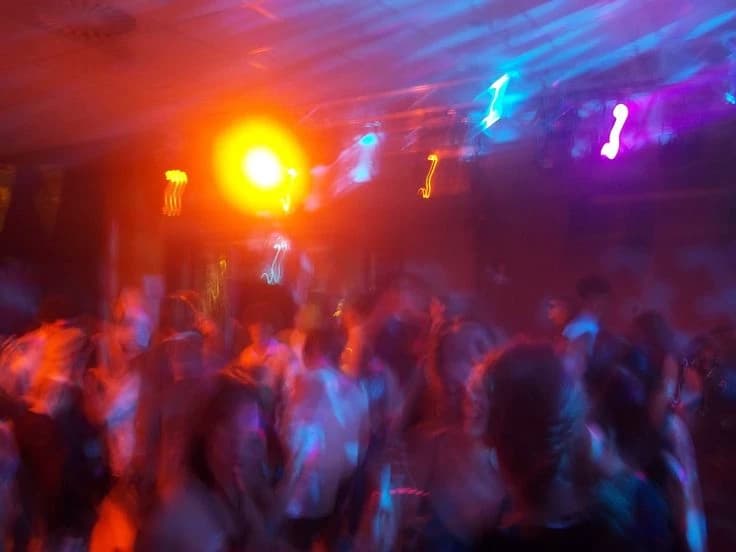 Sunday Party thumbnail