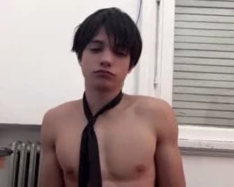 Unemployed guy as your roommate  thumbnail