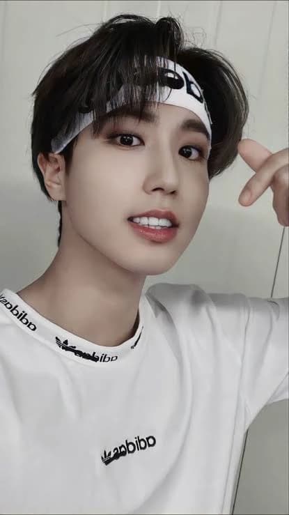 He thumbnail