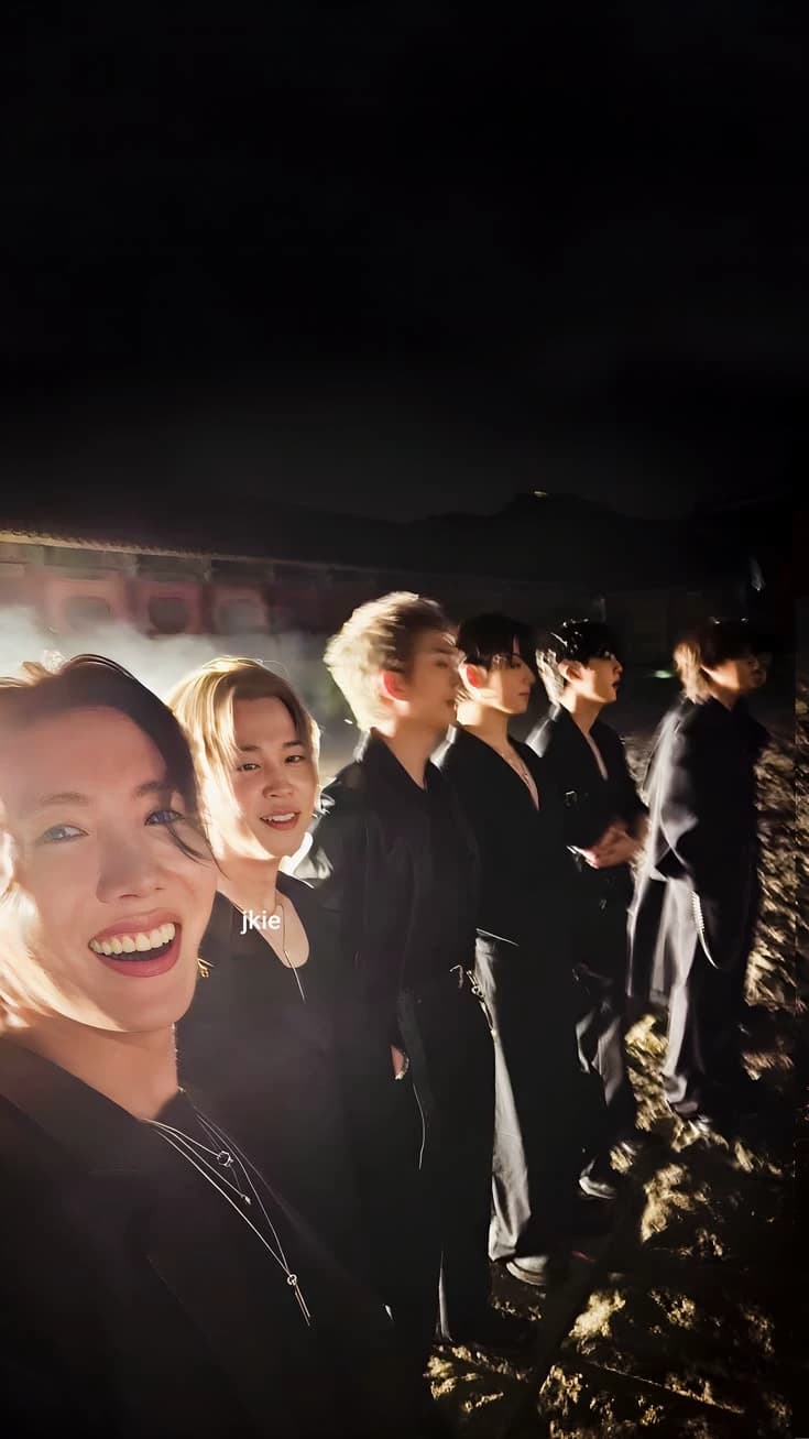 BTS!!💜 thumbnail