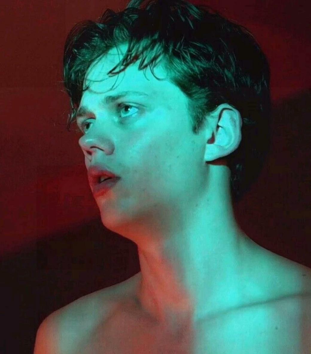Skarsgard thumbnail