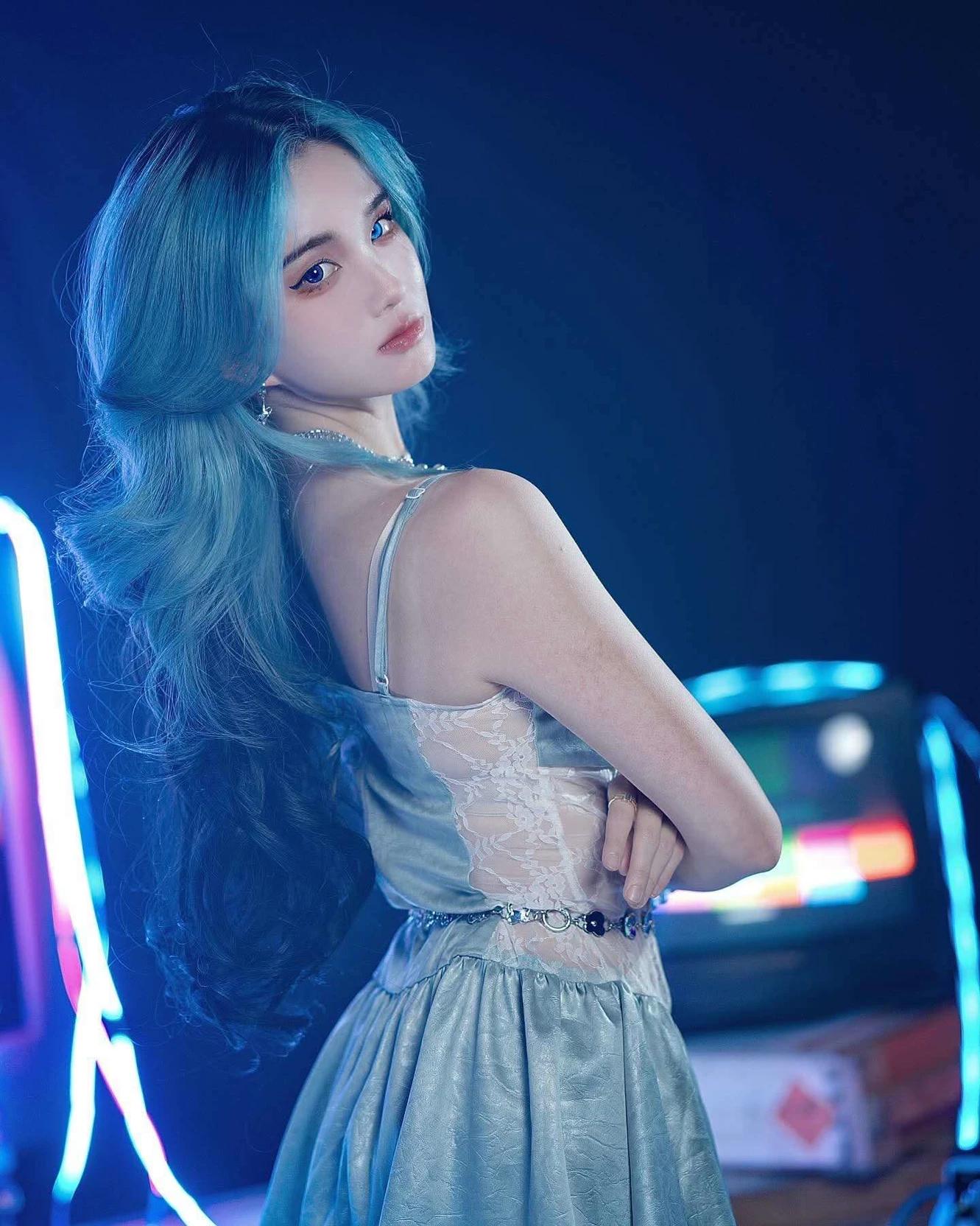 Angelina Dubois thumbnail