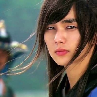 Kim Seung Yoo thumbnail