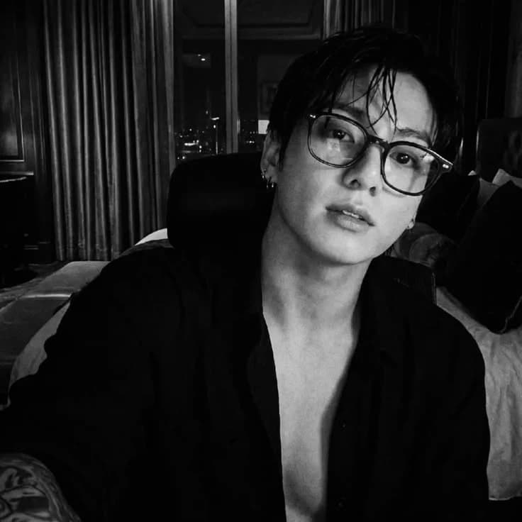 Jeon Jungkook thumbnail