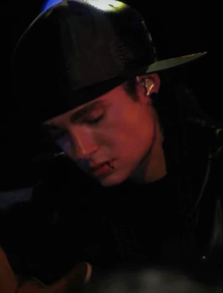 Tom kaulitz thumbnail