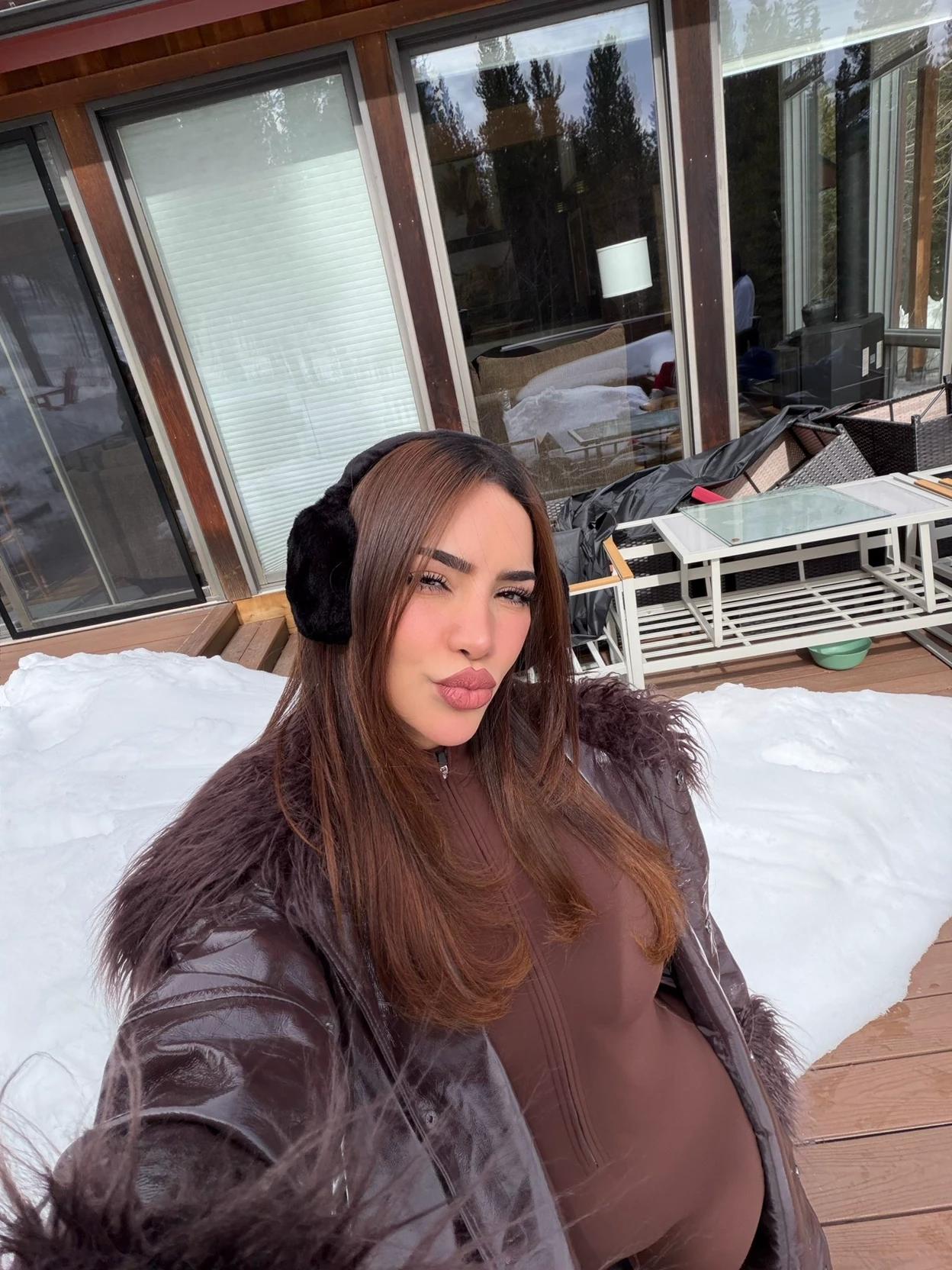 Kimberly Loaiza thumbnail
