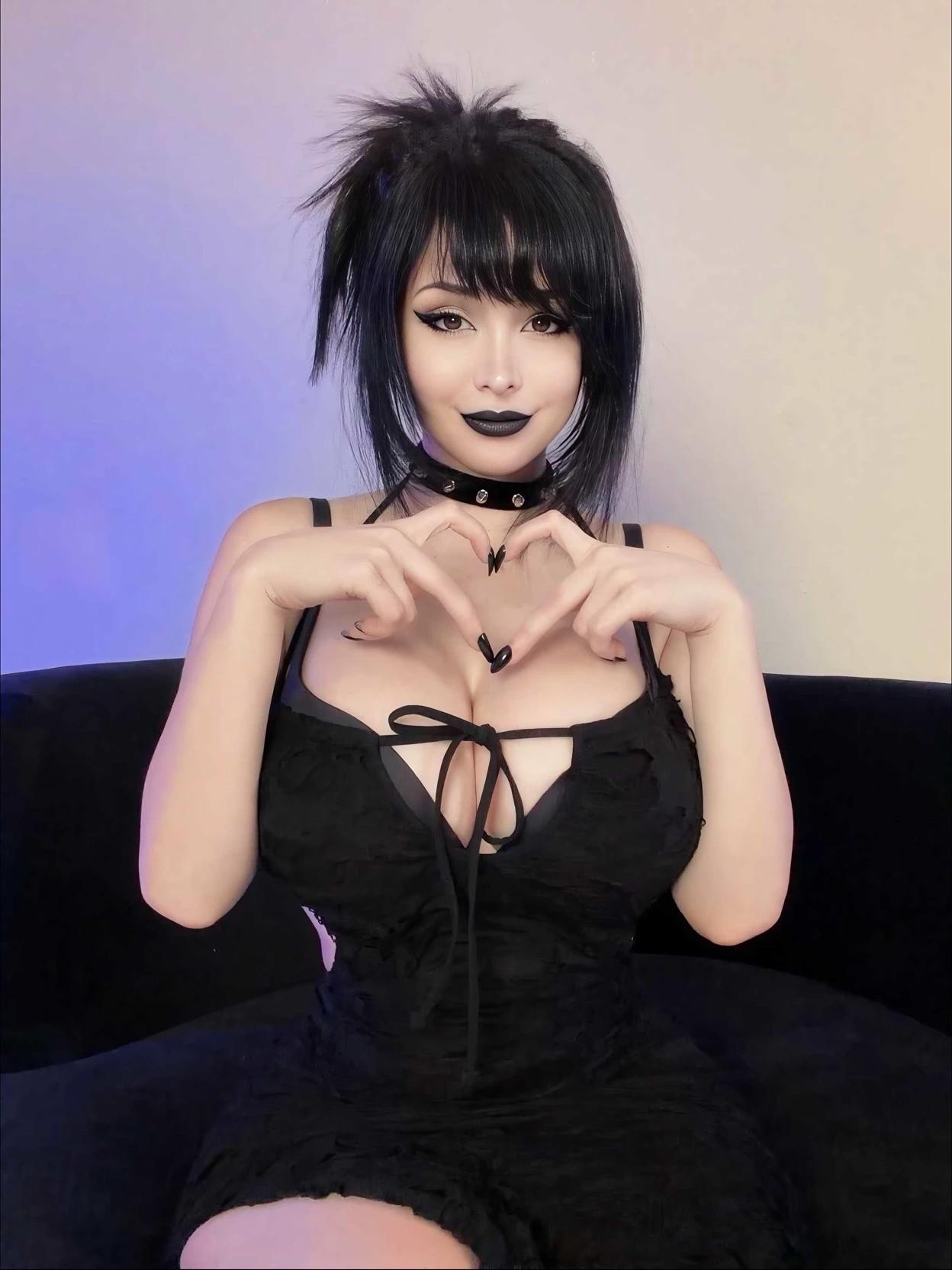 Pink thumbnail