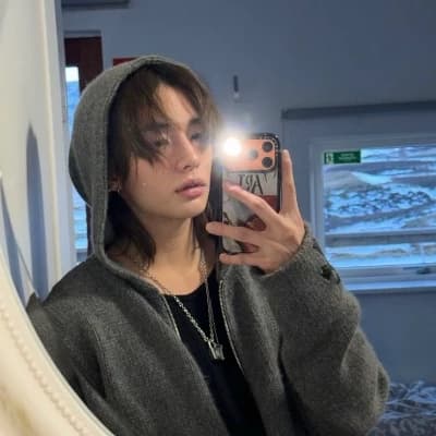 Hyunjin thumbnail