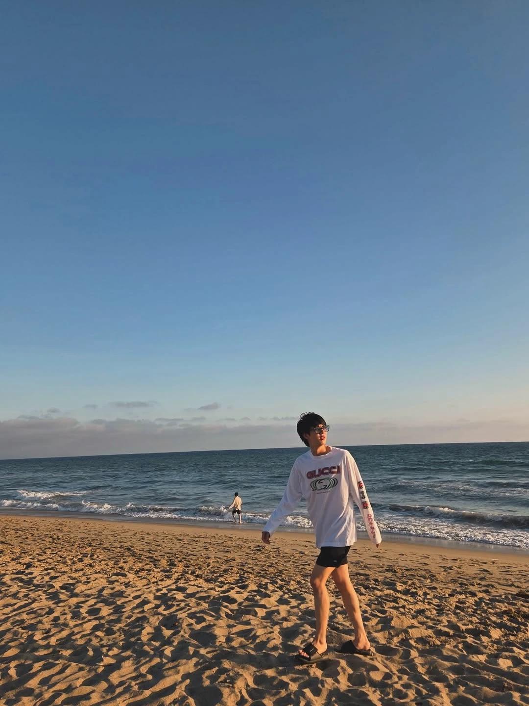Jin thumbnail