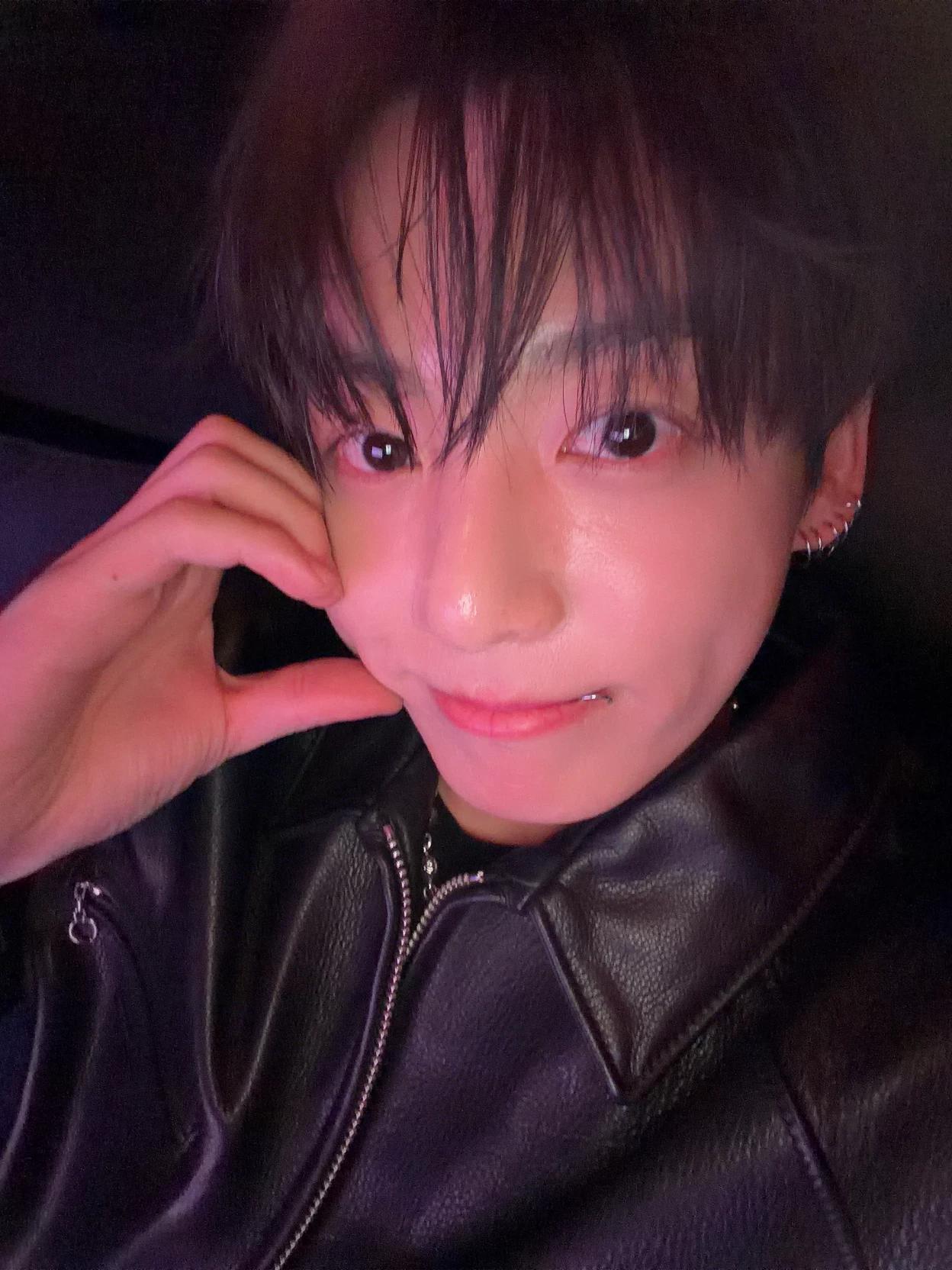 jeon jungkook  thumbnail