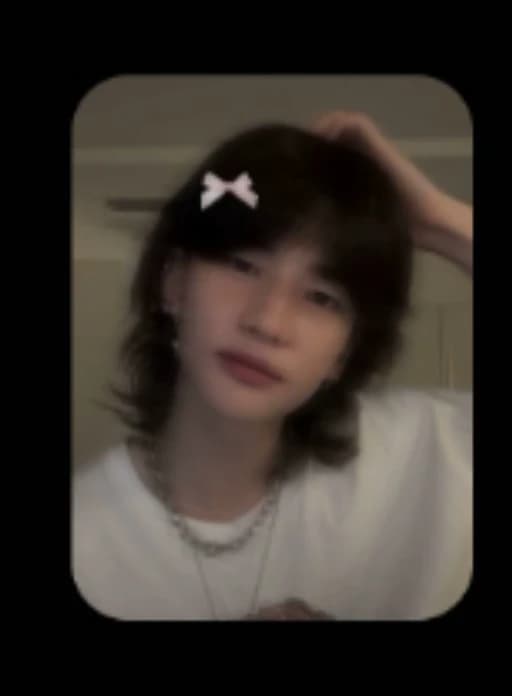 Hwang Hyunjin  thumbnail