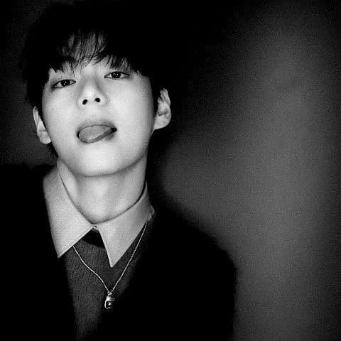 𝐊𝐢𝐦 𝐓𝐚𝐞𝐡𝐲𝐮𝐧𝐠 thumbnail