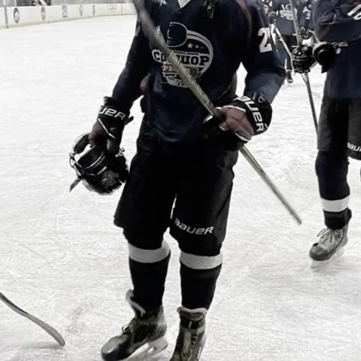 Logan Tucker *•° Hockey thumbnail