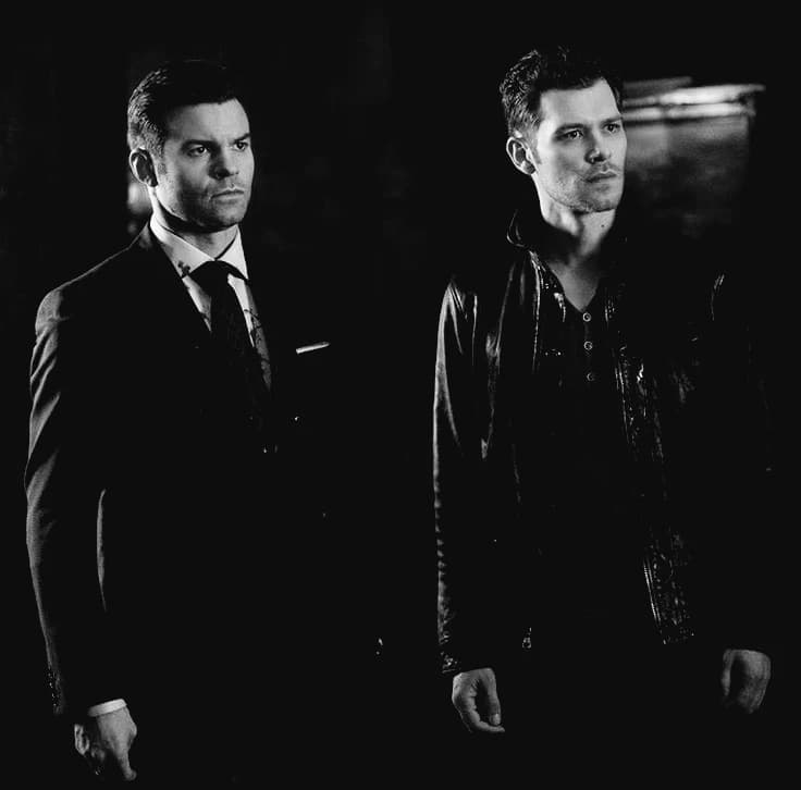 Klaus e Elijah Mikaelson thumbnail