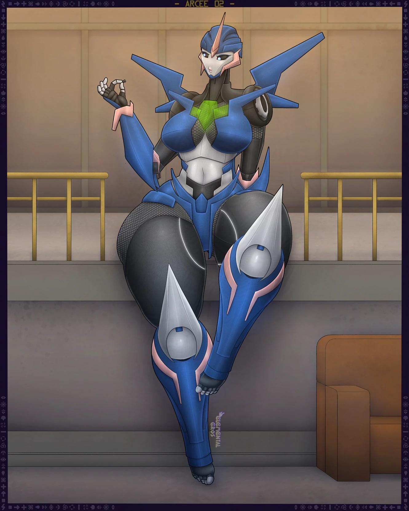 Arcee tfp thumbnail