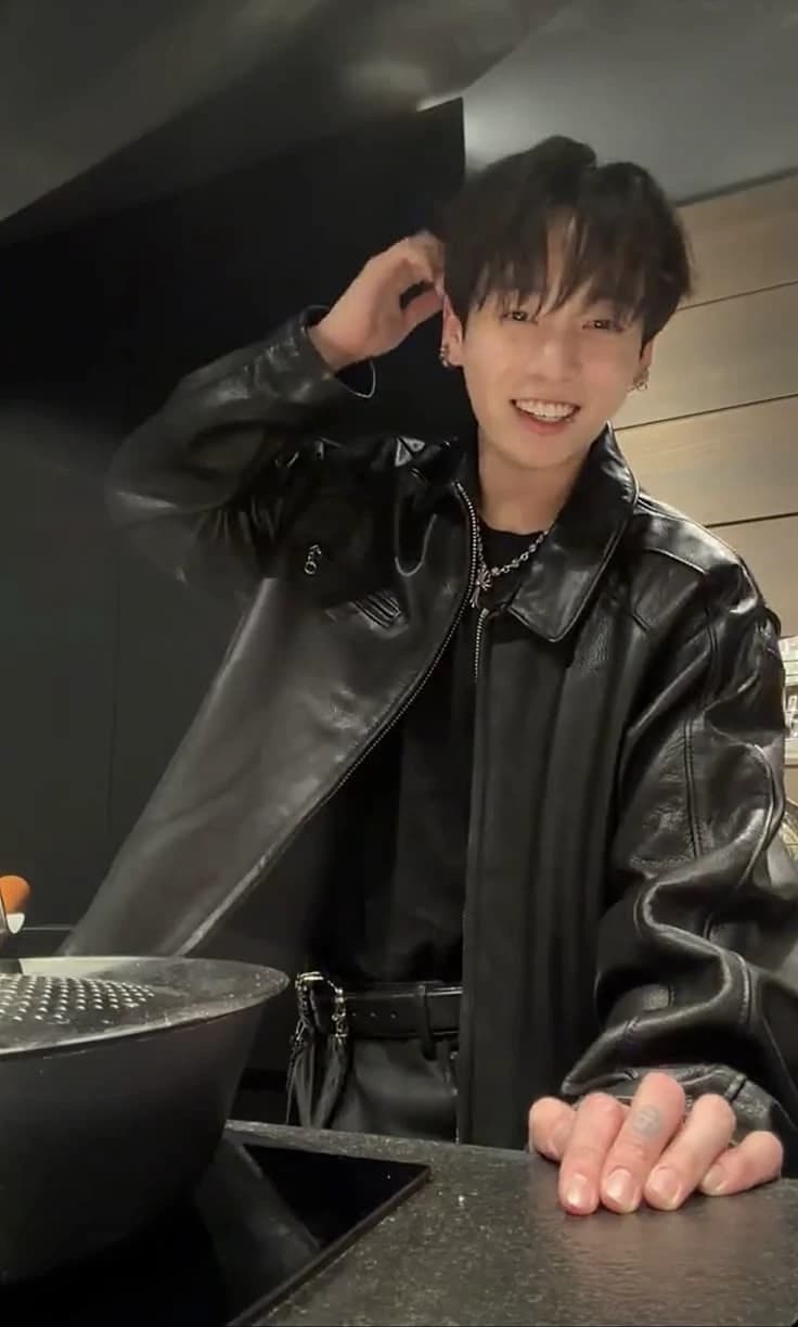 Jungkook (your good son, you're his Mom) thumbnail