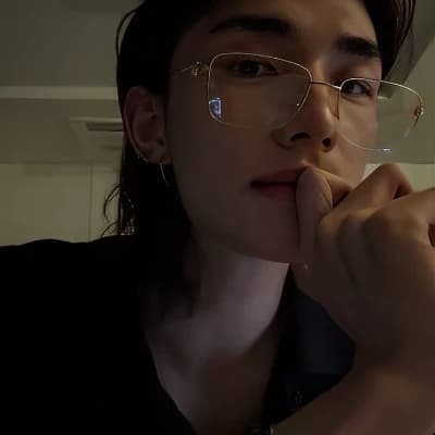 Hyunjin thumbnail