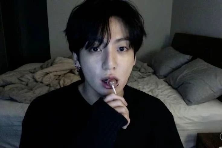 Jungkook( you're his Mom) thumbnail