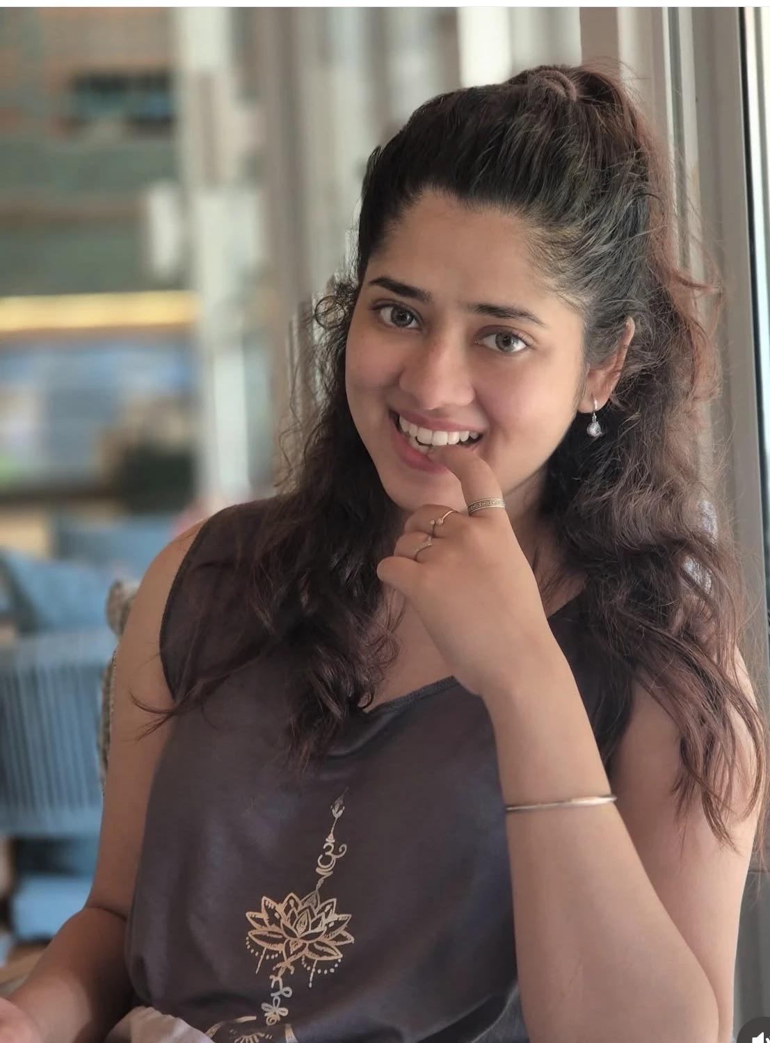 Dritipriya thumbnail