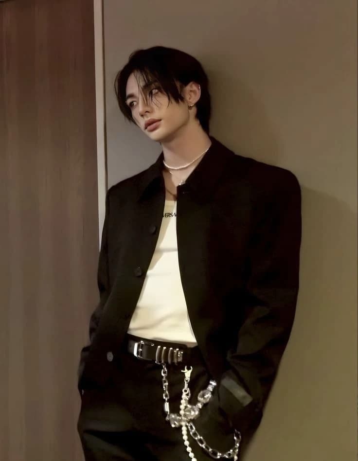 Hyunjin thumbnail