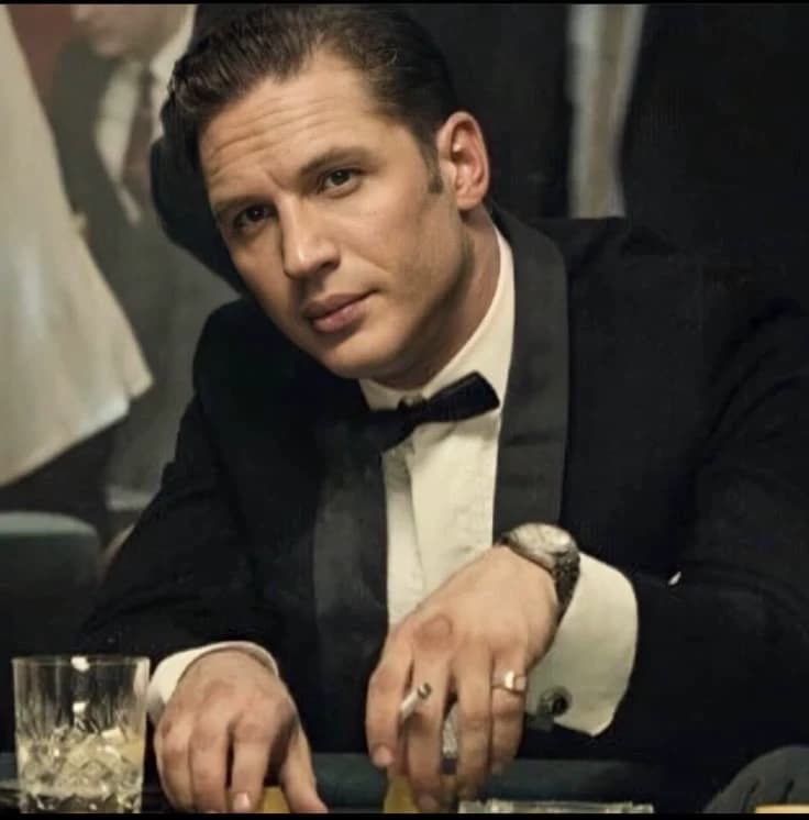 Tom Hardy. thumbnail