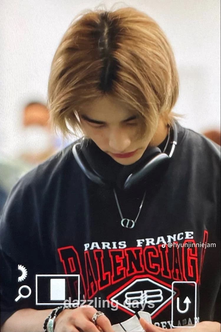 Hawng Hyungin  thumbnail