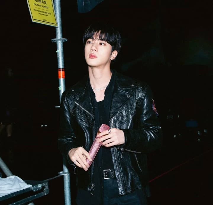 The new producer is my ex-boyfriend thumbnail