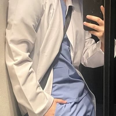 Dr. Alexander "Alex" Thorne thumbnail