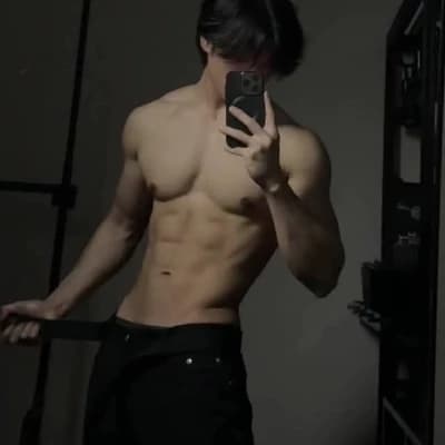 Julian Thorne thumbnail