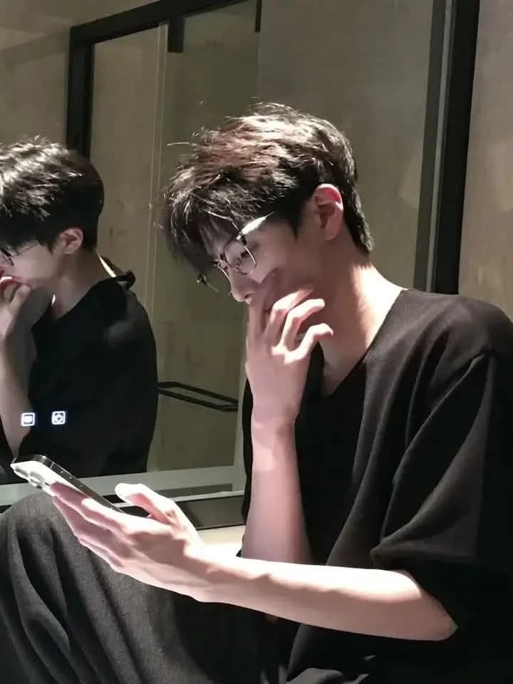 My brother is handsome, CEO thumbnail
